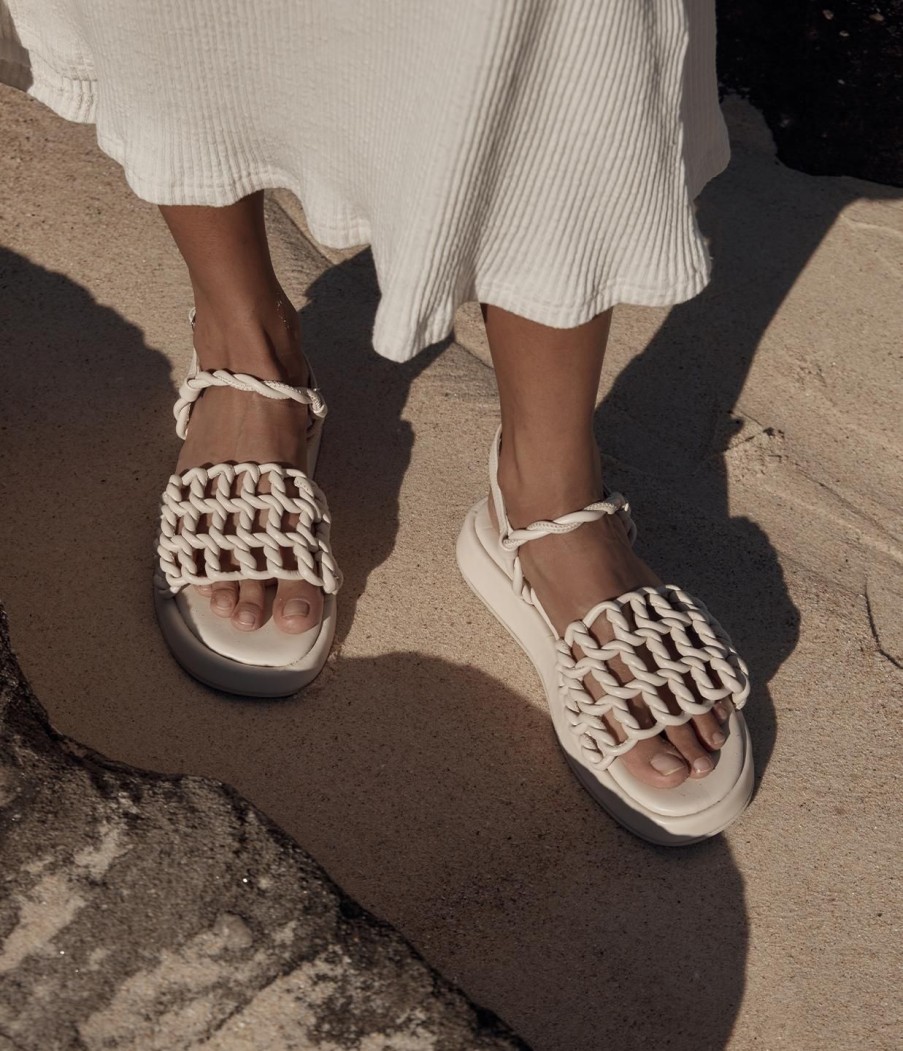 Shoes La Tribe | Loop Sandal In Cream